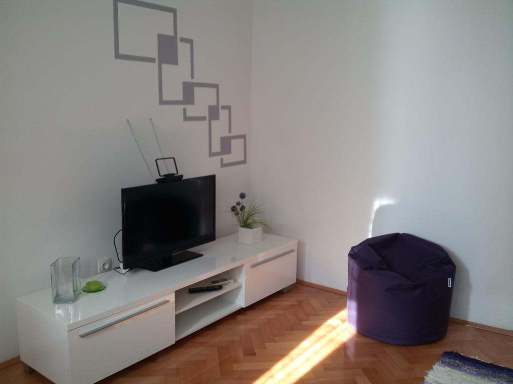 Apartments Feel Center زادار الغرفة الصورة